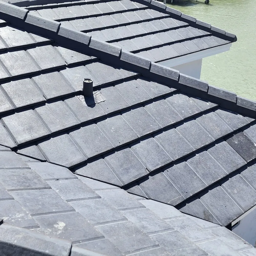 Slide of Reyes Roofing