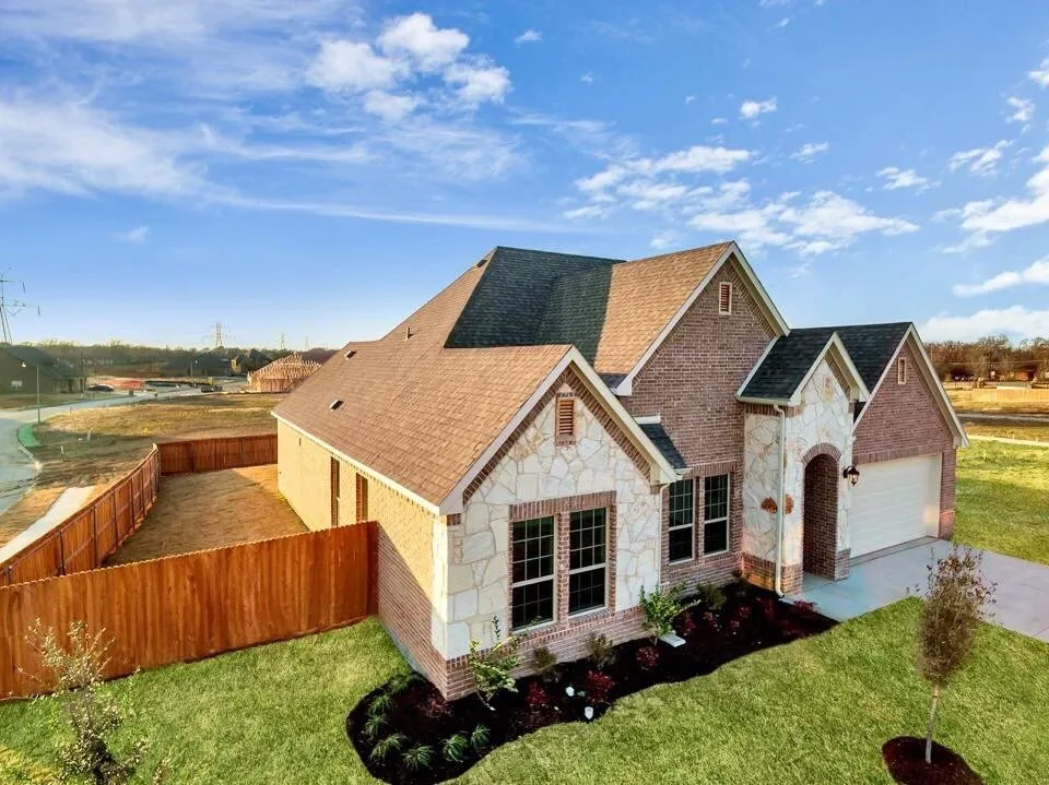 Slide of Reyes Roofing