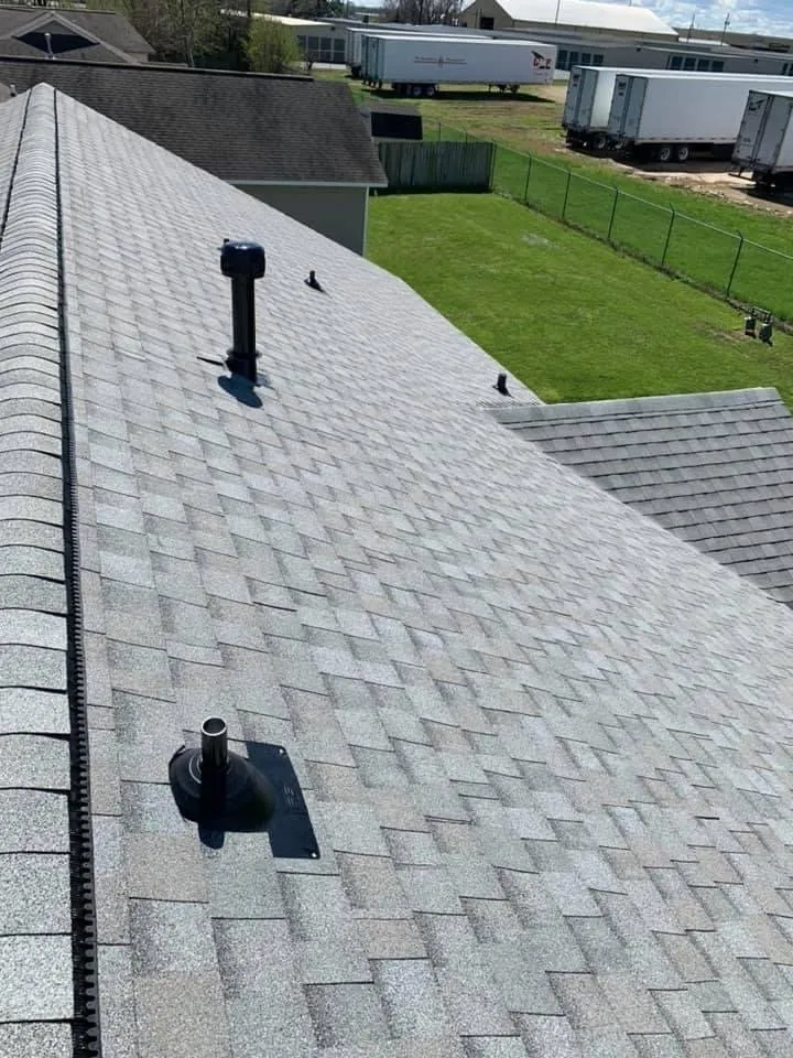 Professional roof repair experts serving Okay, OK - Reyes Roofing