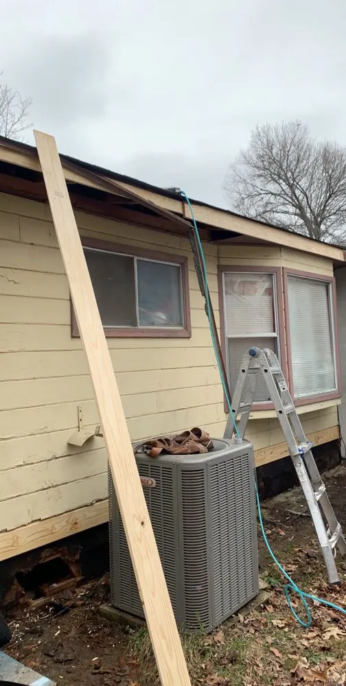 Expert roof repair in Okay, OK - Reyes Roofing