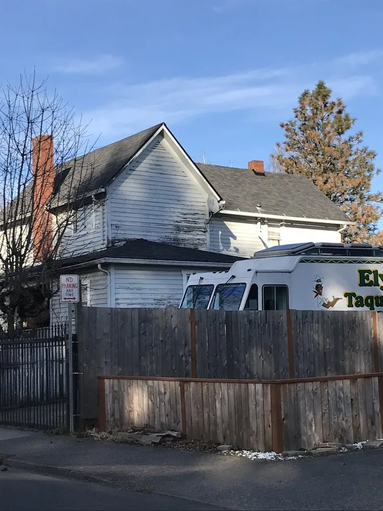 Slide of Reyes Roofing Pros