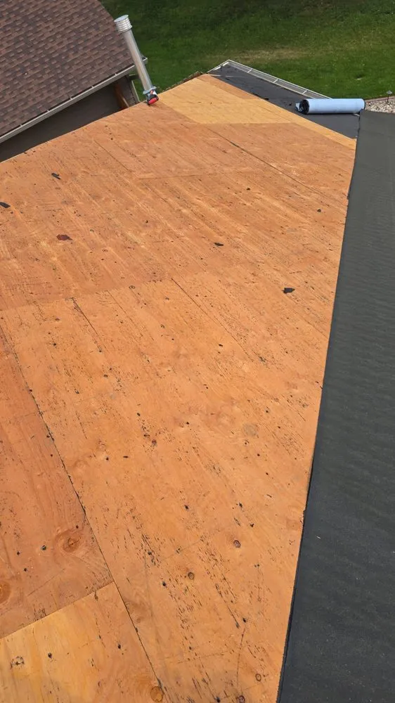 Slide of Reyes Roofing