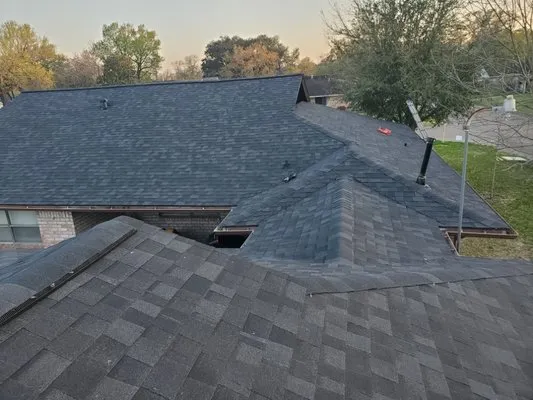 Reyna's Roofing Repair