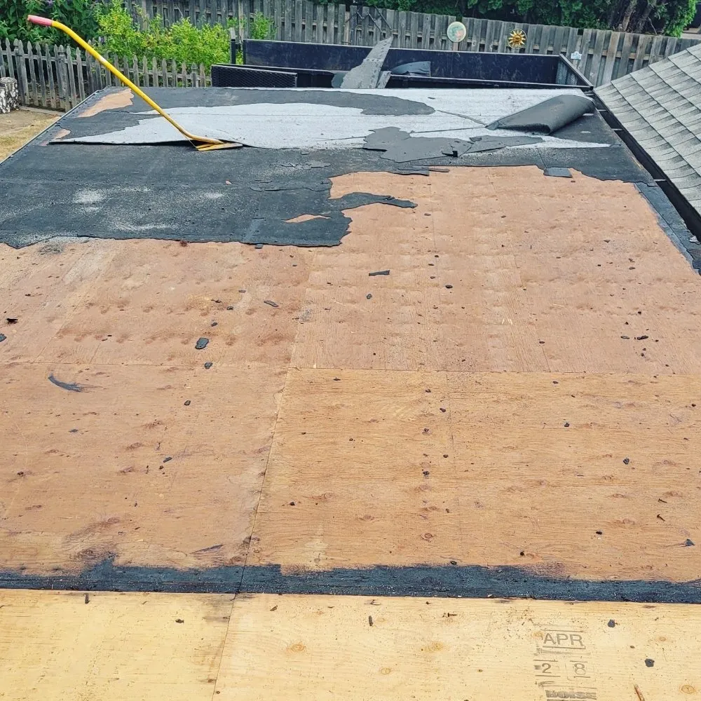 Slide of Reynolds Roofing and Construction