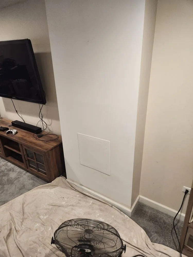 Slide of Rey's Handyman Service