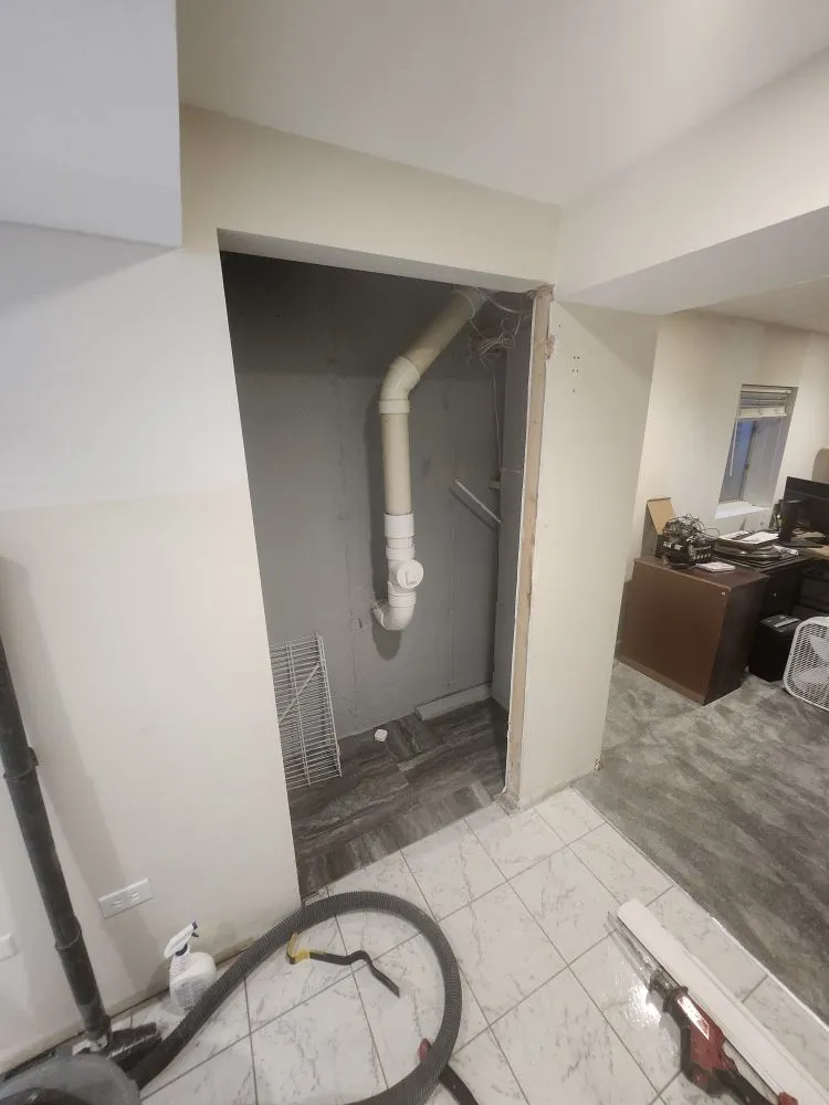 Slide of Rey's Handyman Service