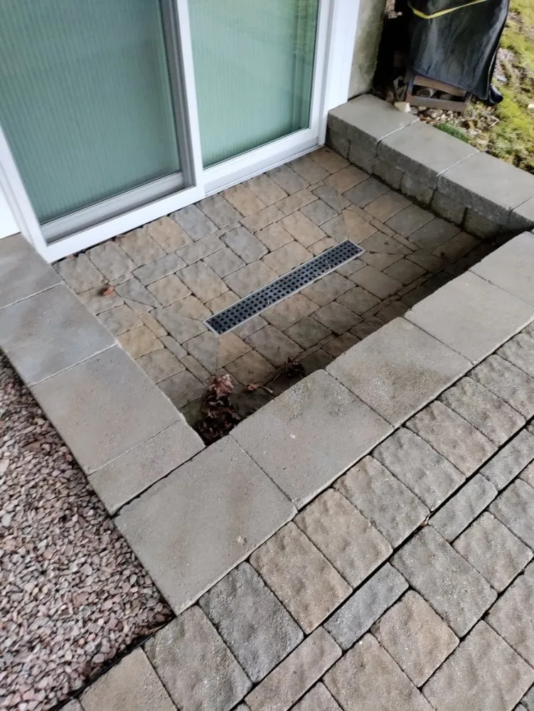 Slide of R.G. Construction