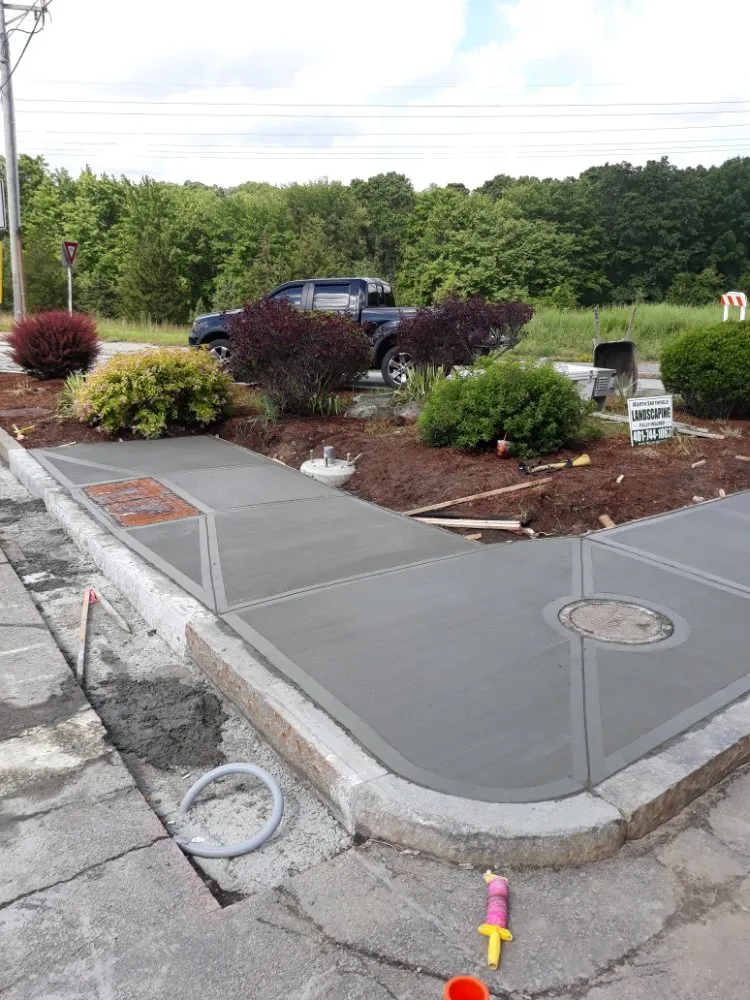 Slide of R.G. Construction