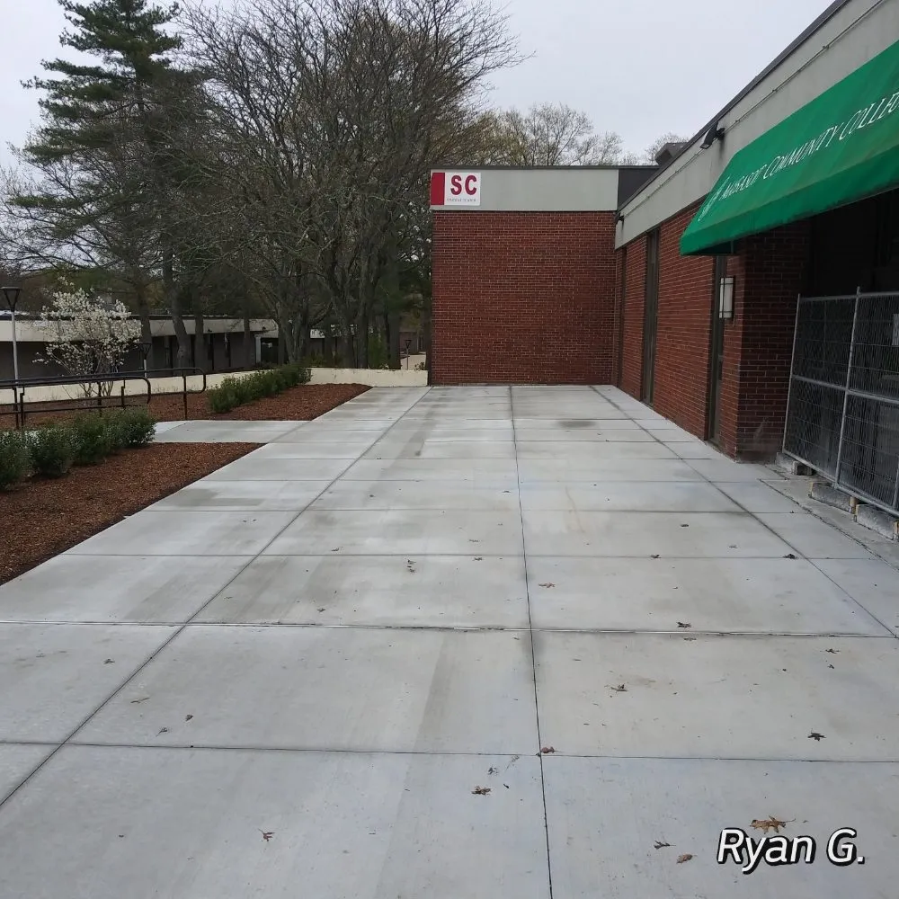 Slide of R.G. Construction