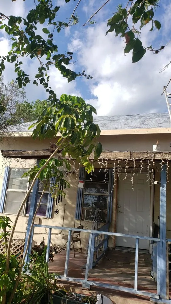 Slide of RGV Perez Roofing