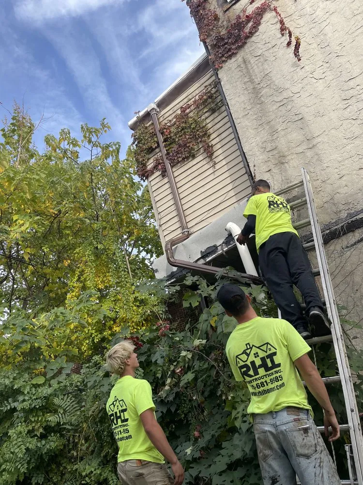 Slide of RHI Construction