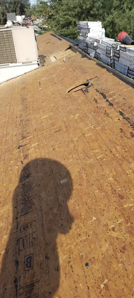 Slide of Rhino Construction & Remodeling