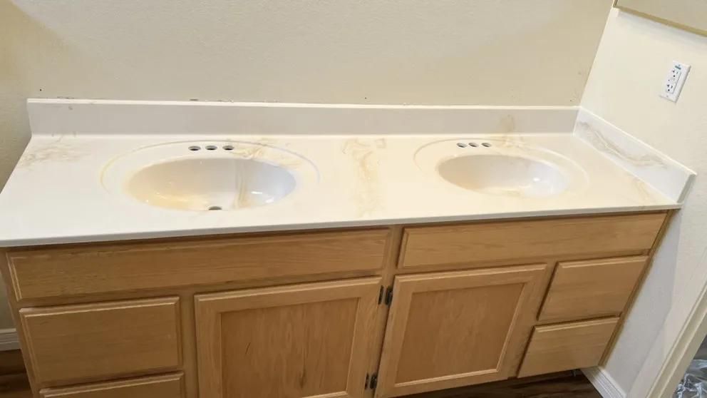 Slide of Rhino Construction & Remodeling