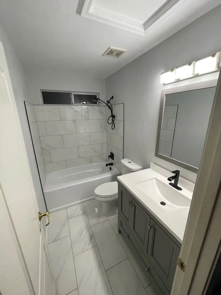 Slide of Rhino Construction & Remodeling