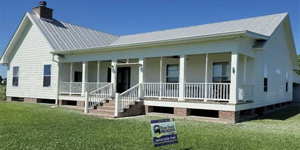 Slide of Rhino Shield Mid South