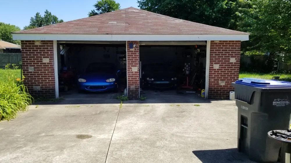 Slide of RHINOMAX ROOFING LLC