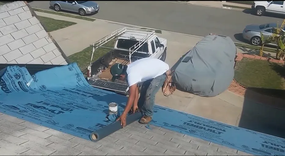 Slide of Ribas Roofing and Services