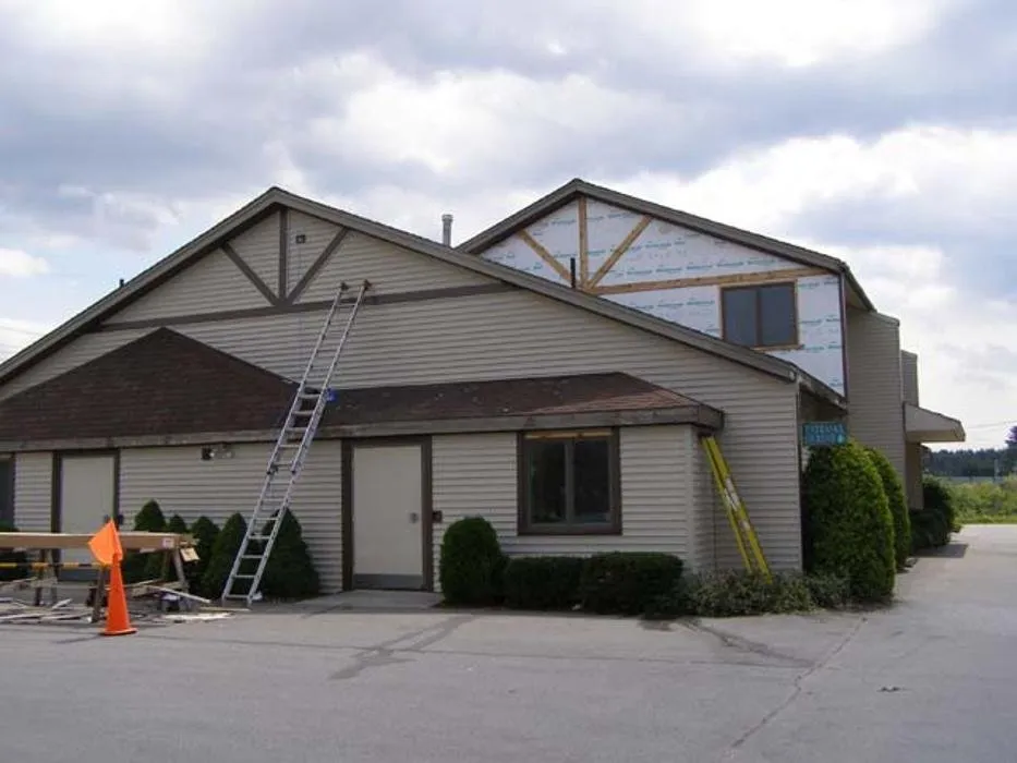 Slide of Rich Home Exteriors