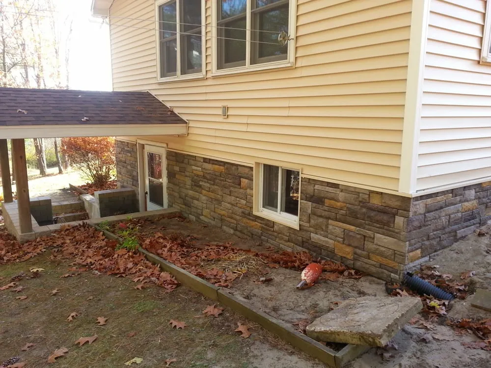 Slide of Rich Home Exteriors