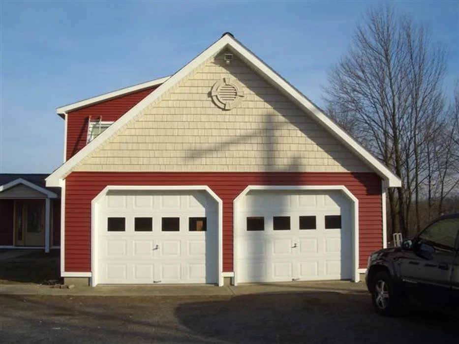 Slide of Rich Home Exteriors