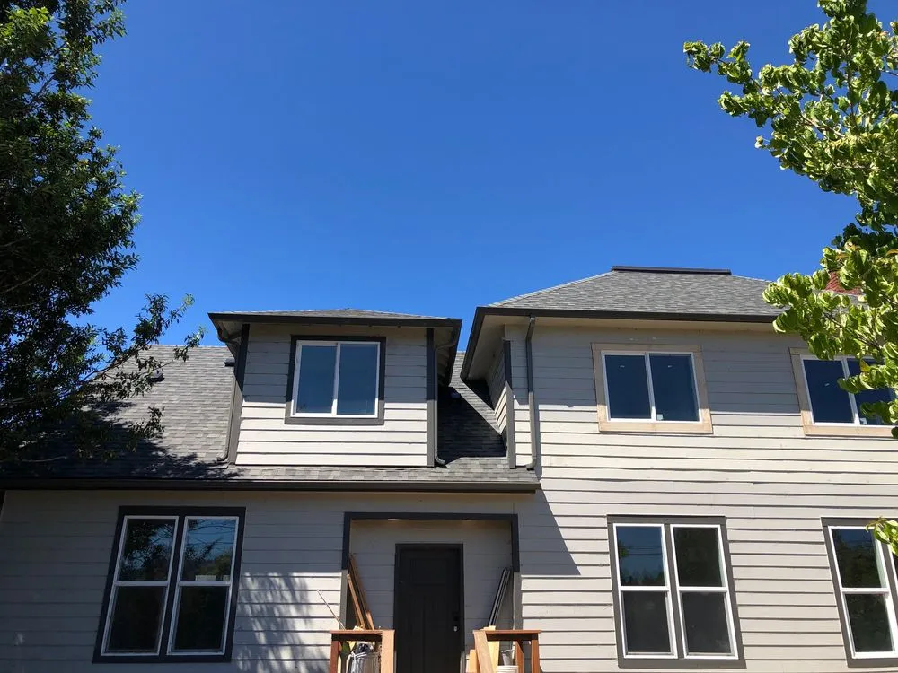 Slide of Rich Rayburn Roofing