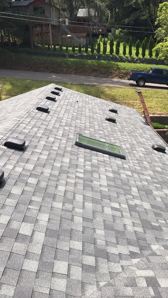 Slide of Rich Rayburn Roofing