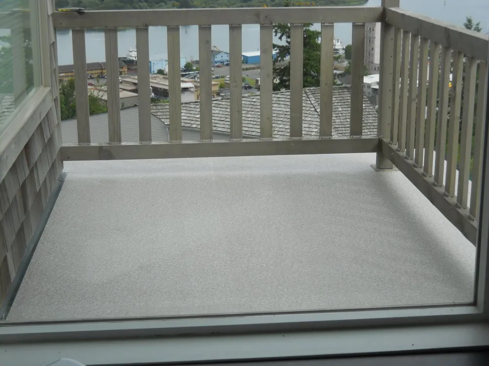 Slide of Rich Rayburn Roofing