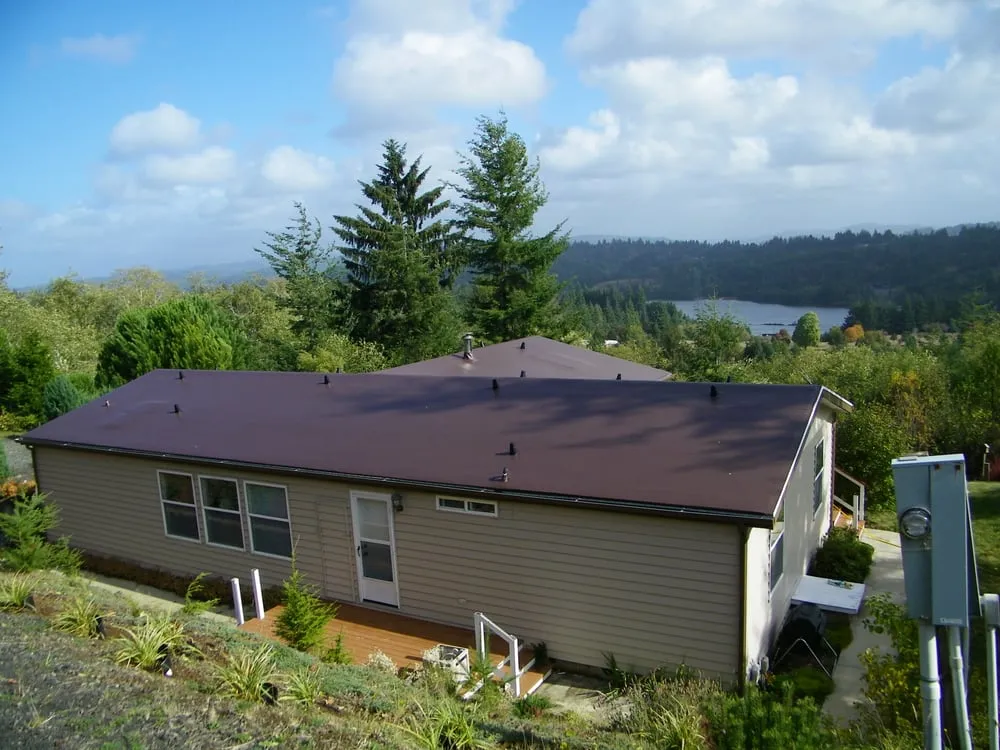 Slide of Rich Rayburn Roofing