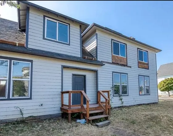 Slide of Rich Rayburn Roofing