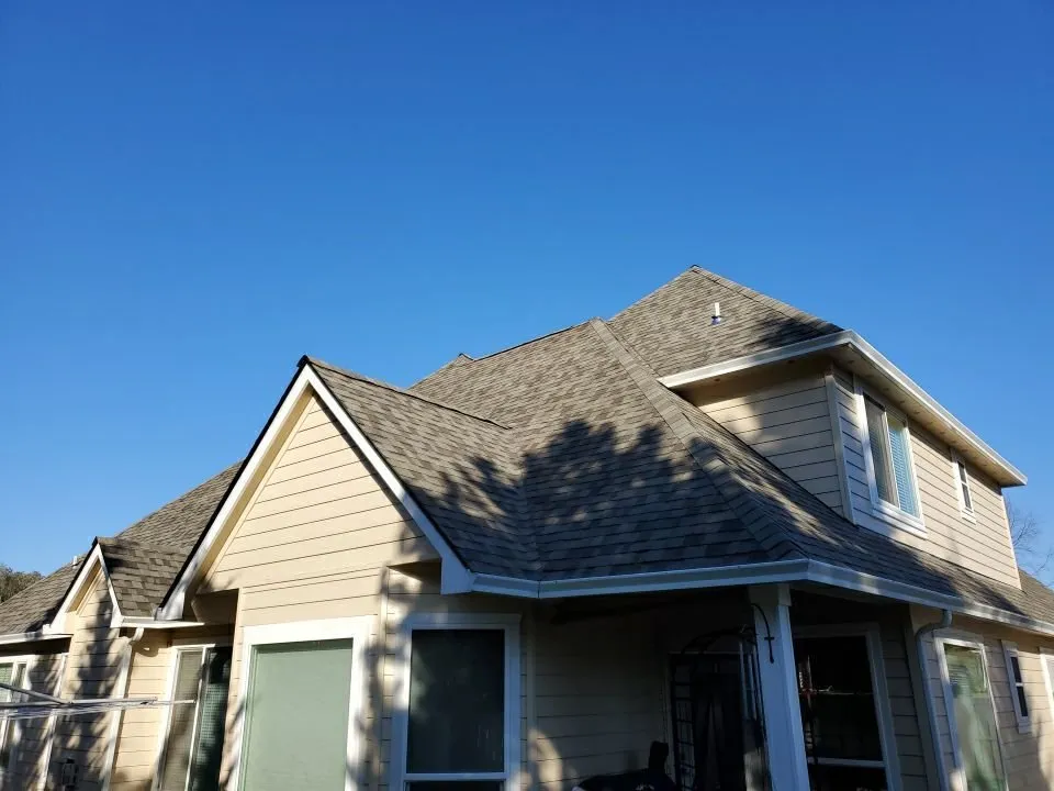 Slide of Rich Rayburn Roofing