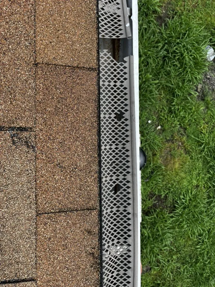 Slide of Rich The Roofer