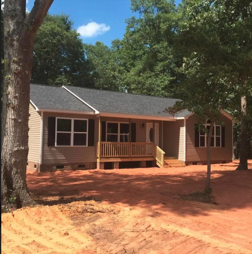 Top-rated shingle roofing service in Richburg, SC by Richard Hough Construction