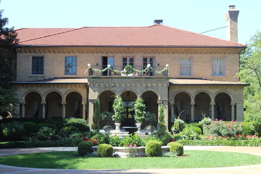 Slide of Richards Roofing & Exteriors