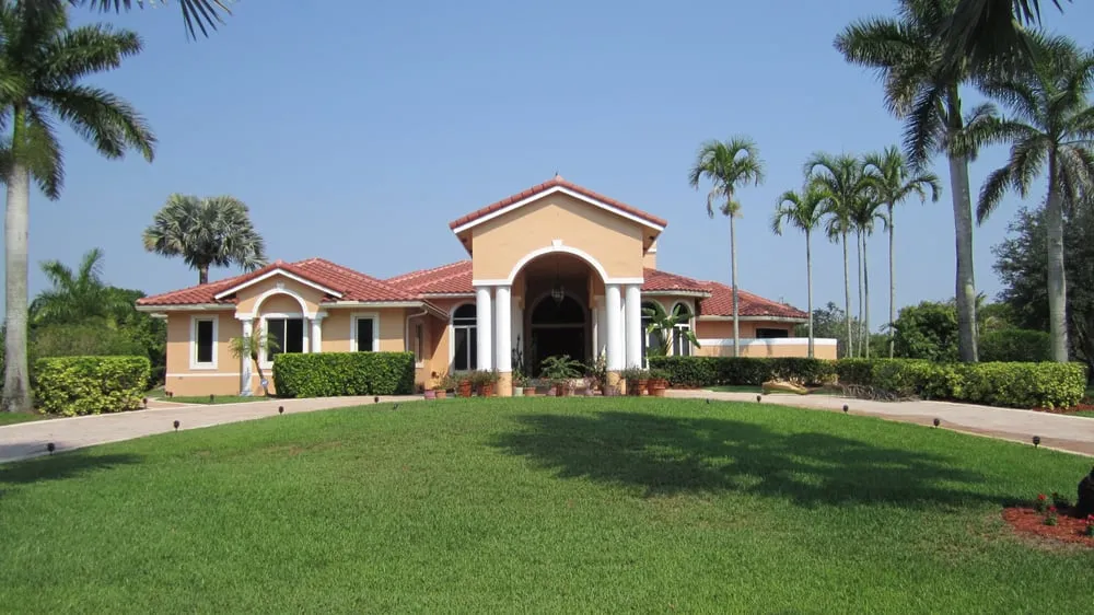 Slide of Rich's Roofing