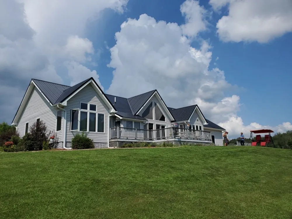 Emergency shingle roofing service experts serving Cattaraugus, NY - Richter Roofing