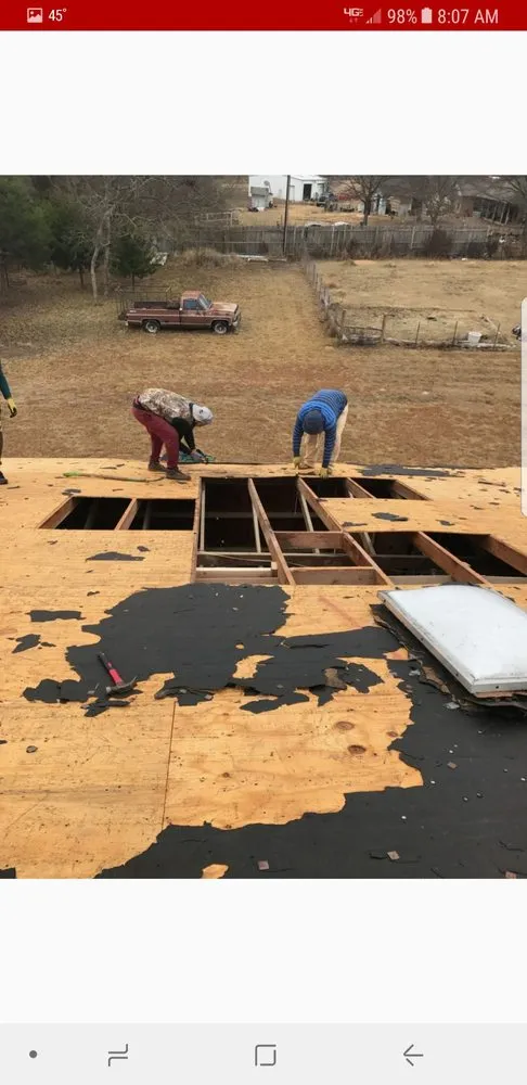 Slide of Rick's Roofing & Construction