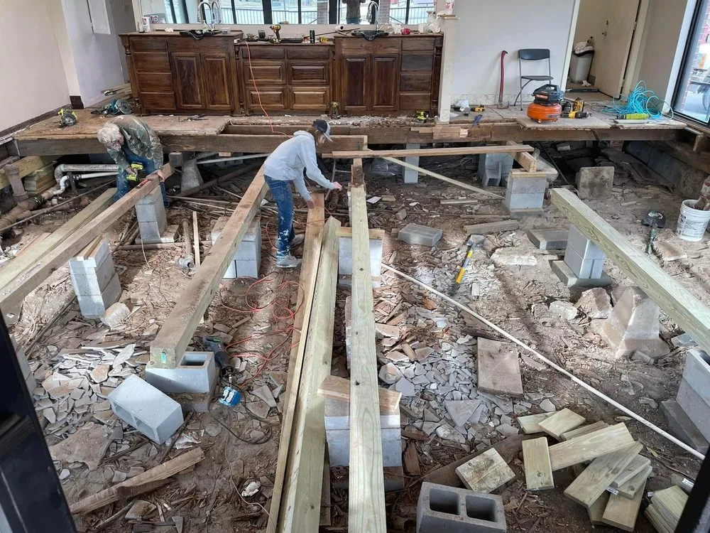 Expert residential roofing service with free inspection in Kelly, LA by Riders Construction