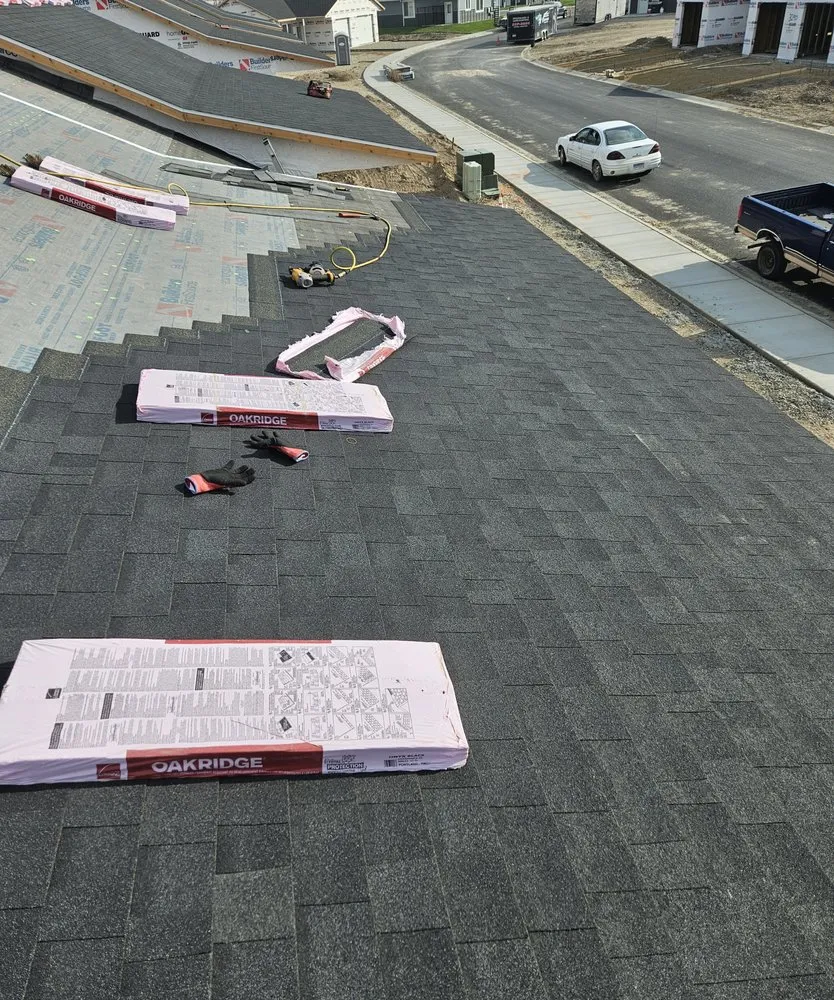 Slide of Ridge Runner Roofing & Construction