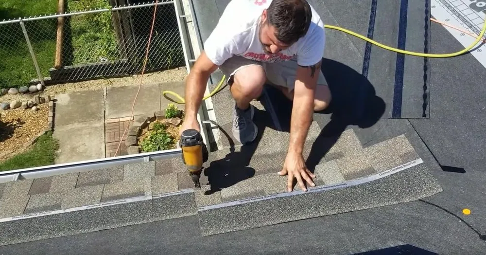 Slide of Ridgeline Roofers Columbia