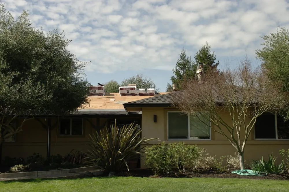 Slide of Ridgeline Roofing