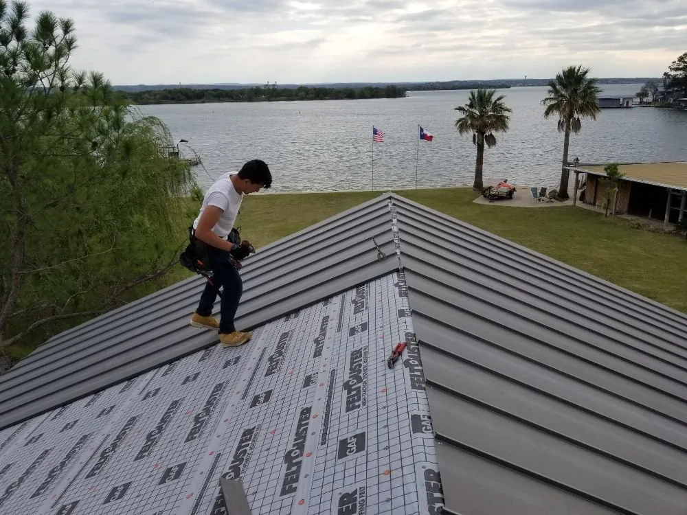 Slide of Ridgely Roofing