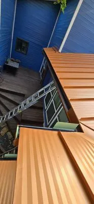 Ridgepoint Roofing Logo