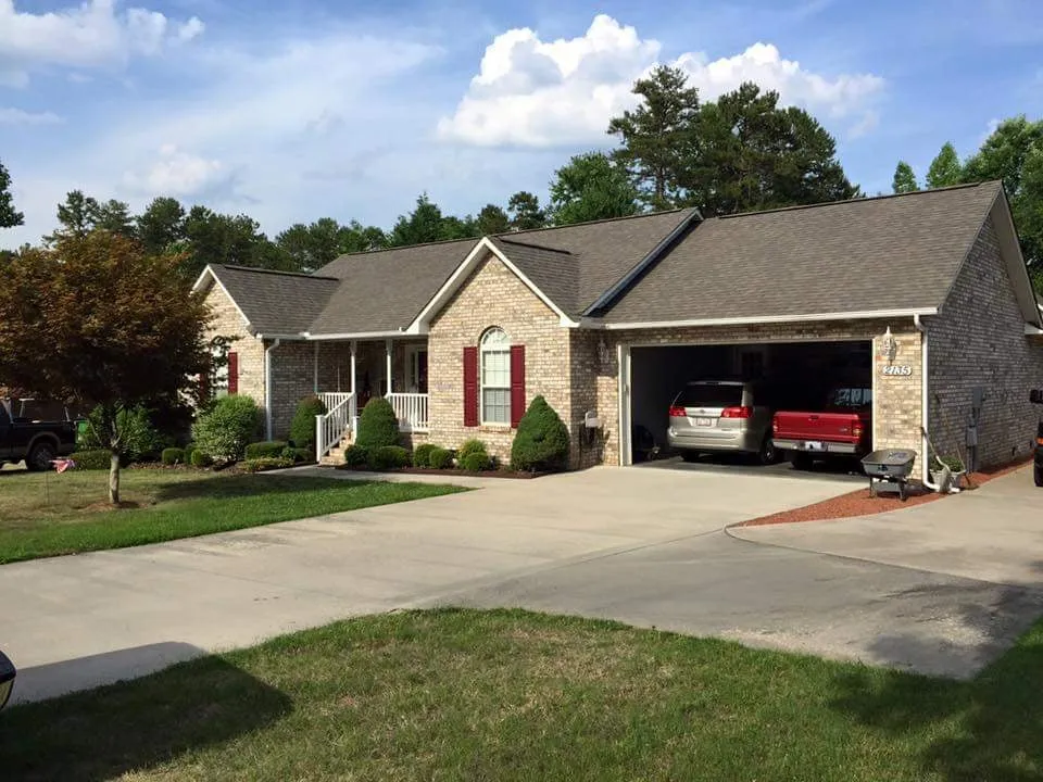 Slide of Riera Moon Contractors