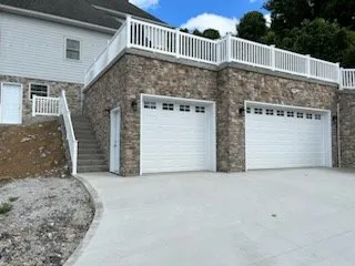 Emergency residential roofing service experts serving Maidsville, WV - Riffle Contracting
