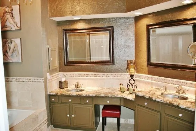 Slide of Right Choice Painting & Construction