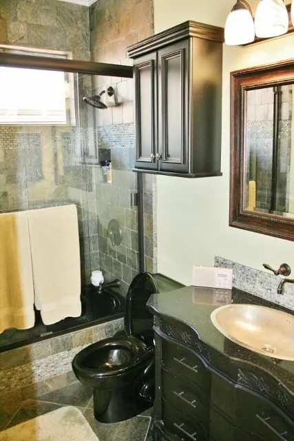 Slide of Right Choice Painting & Construction