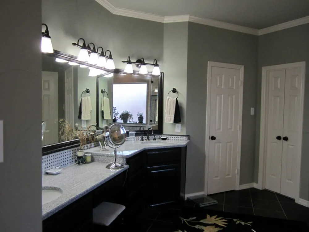 Slide of Right Choice Painting & Construction