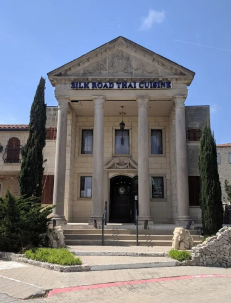 Slide of Right Choice Roofing