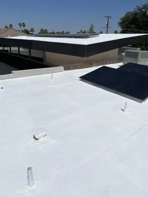 Right Group Roofing Logo