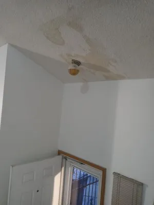 Right Now Roofing & Solar Logo